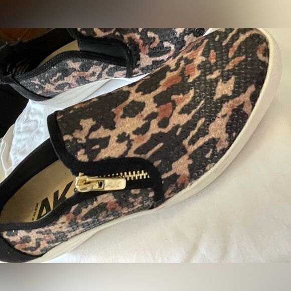 Anne Klein Loafers leopard cheetah print sparkle size 8 like new condition - Picture 5 of 16